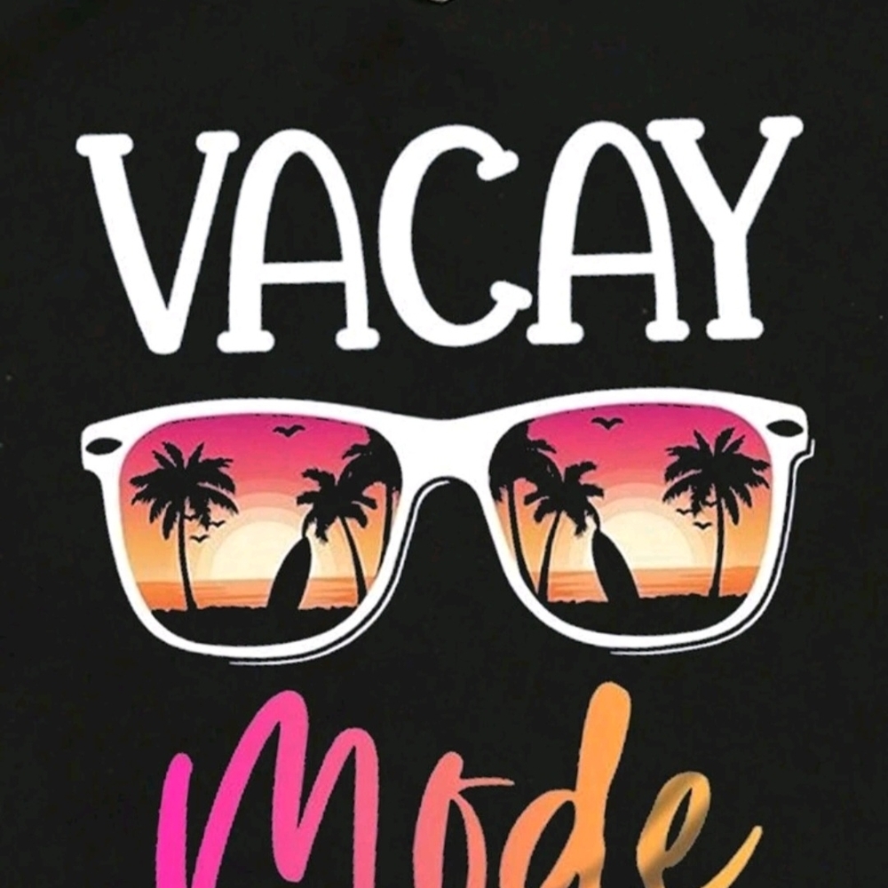 Black 'Vacay Mode' Graphic Tee